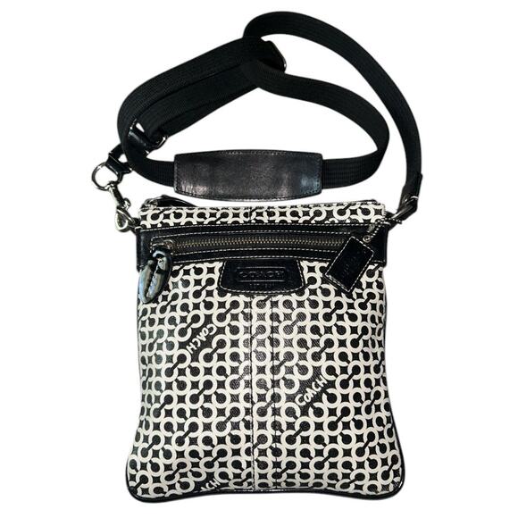Coach Penelope Op Art Black & White Crossbody Swing Pack 42206 - Picture 1 of 9